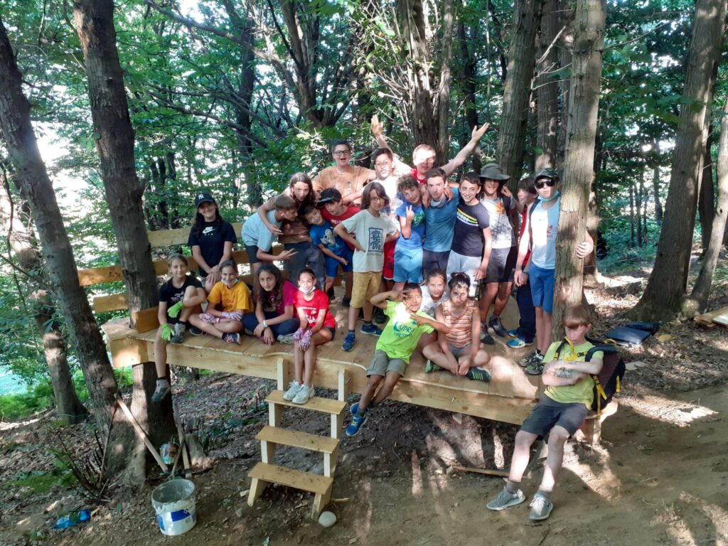 La casa sull’albero: imparare a costruire con i materiali del bosco