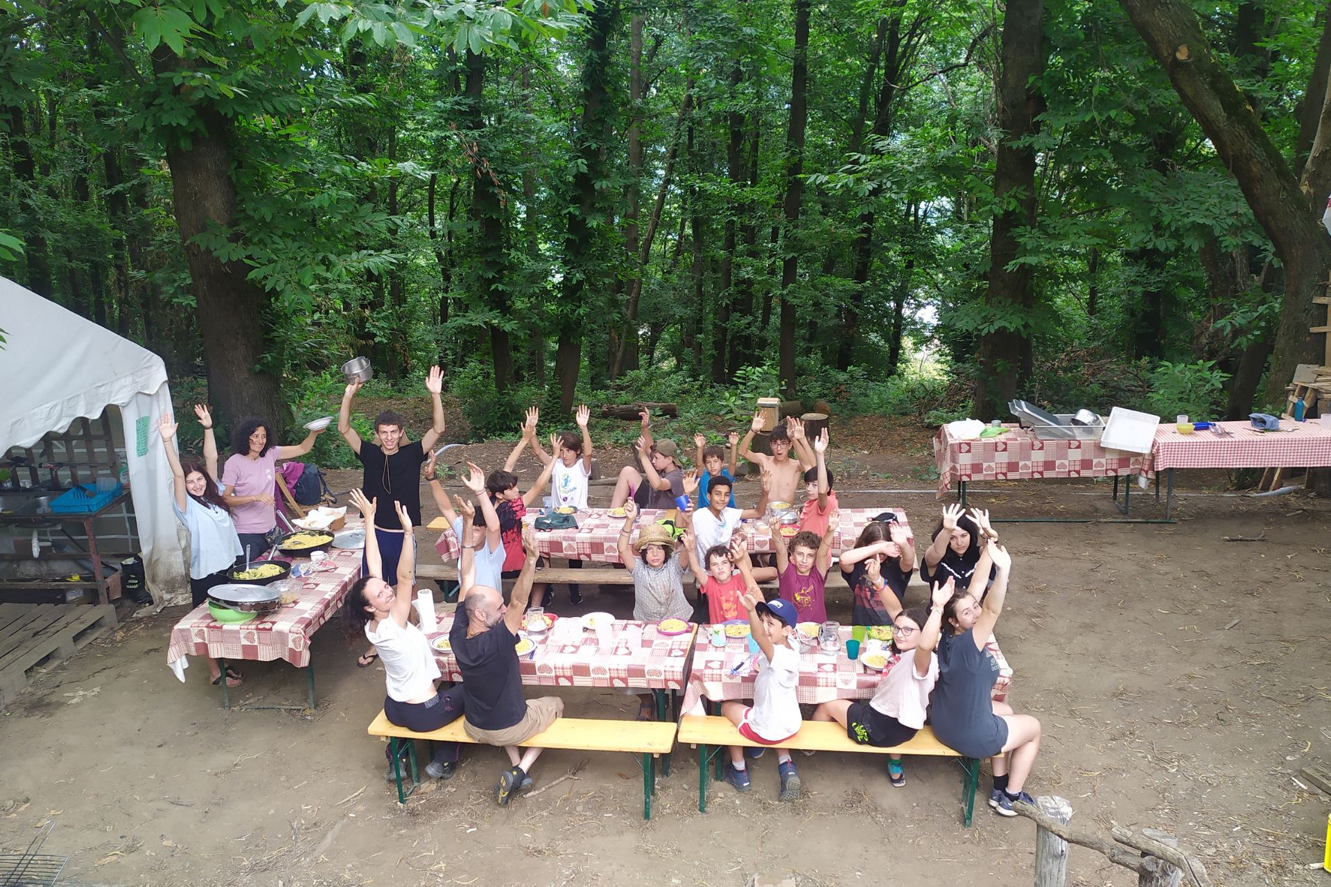 Volontariato estivo in natura con bambini/e