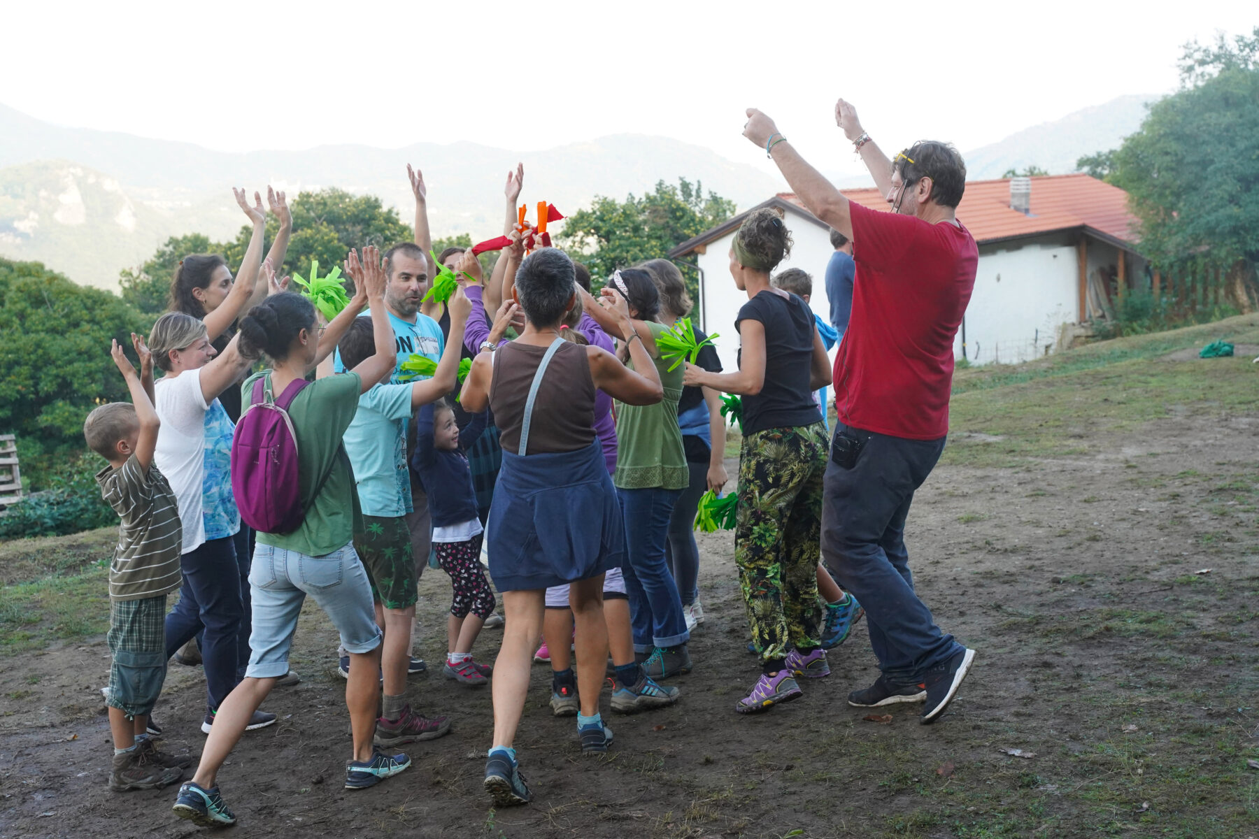 Un rito dionisiaco: Rapello Folk Fest 2025 – Fa no la guera… bala!